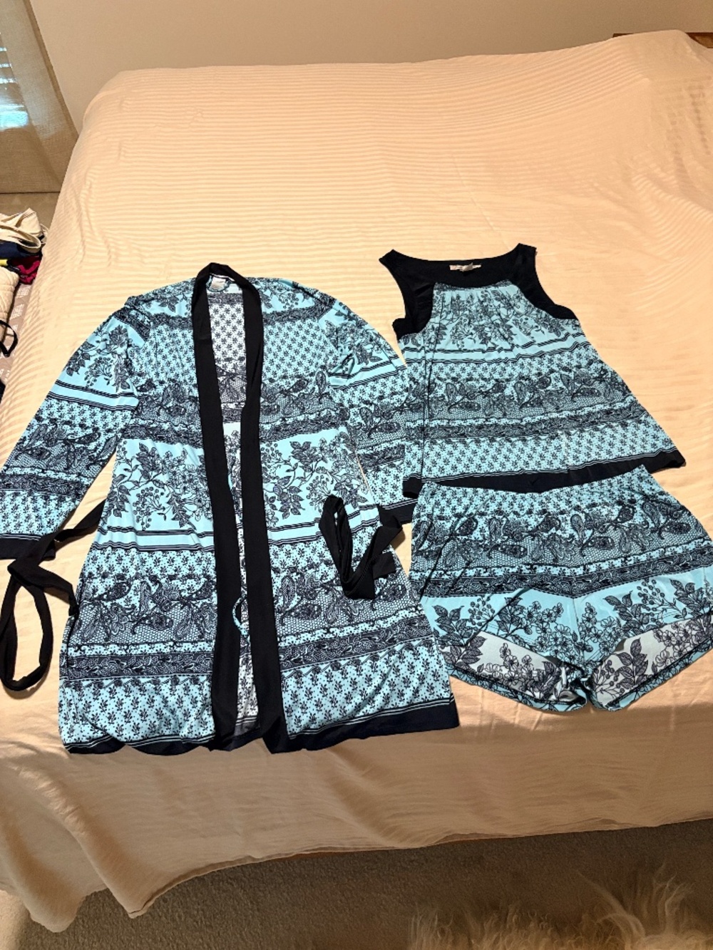 Donatella Studio 3 pc set.